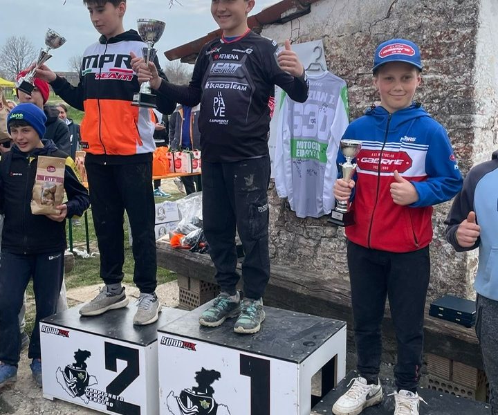 Ivan Pederiva conquista il primo posto al podio e vince l'assoluta della classe 85cc